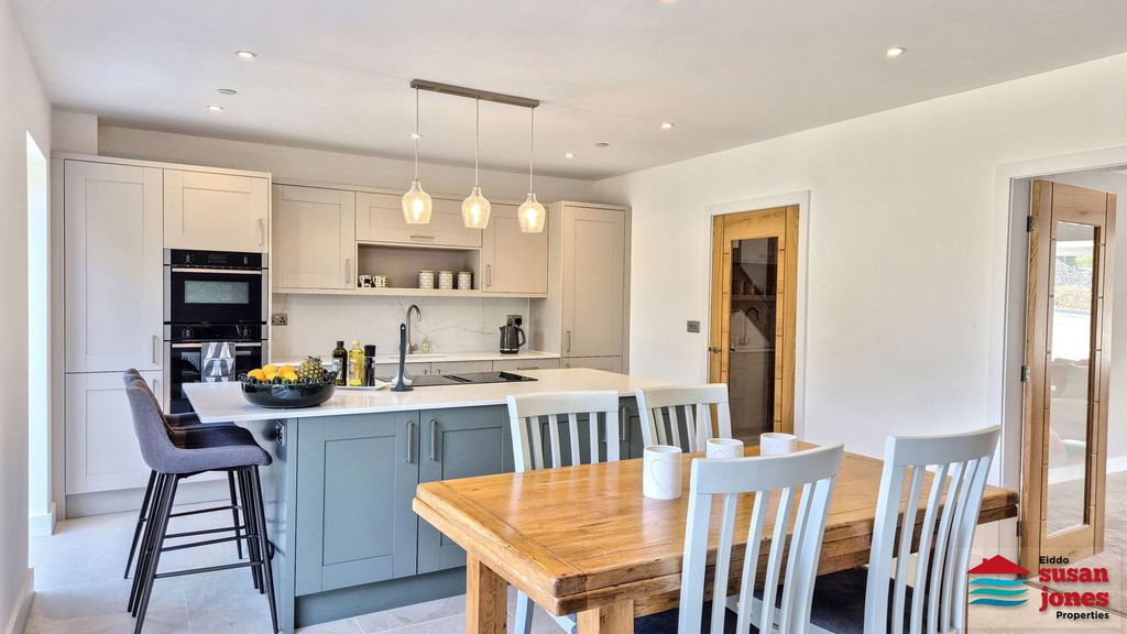 Additional image 3 of 3 bed detached house for salePenrallt, Pwllheli LL53
