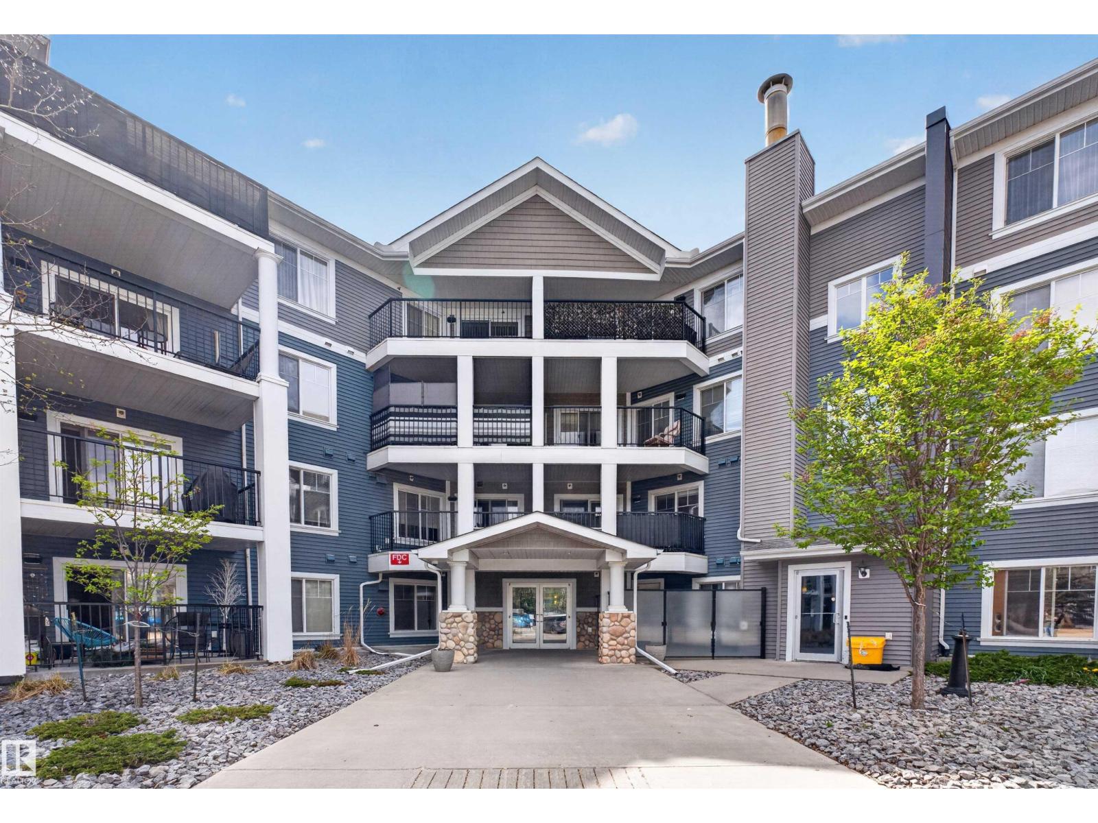215-6084 Stanton Drive SW, Edmonton, AB, T6X0Z4