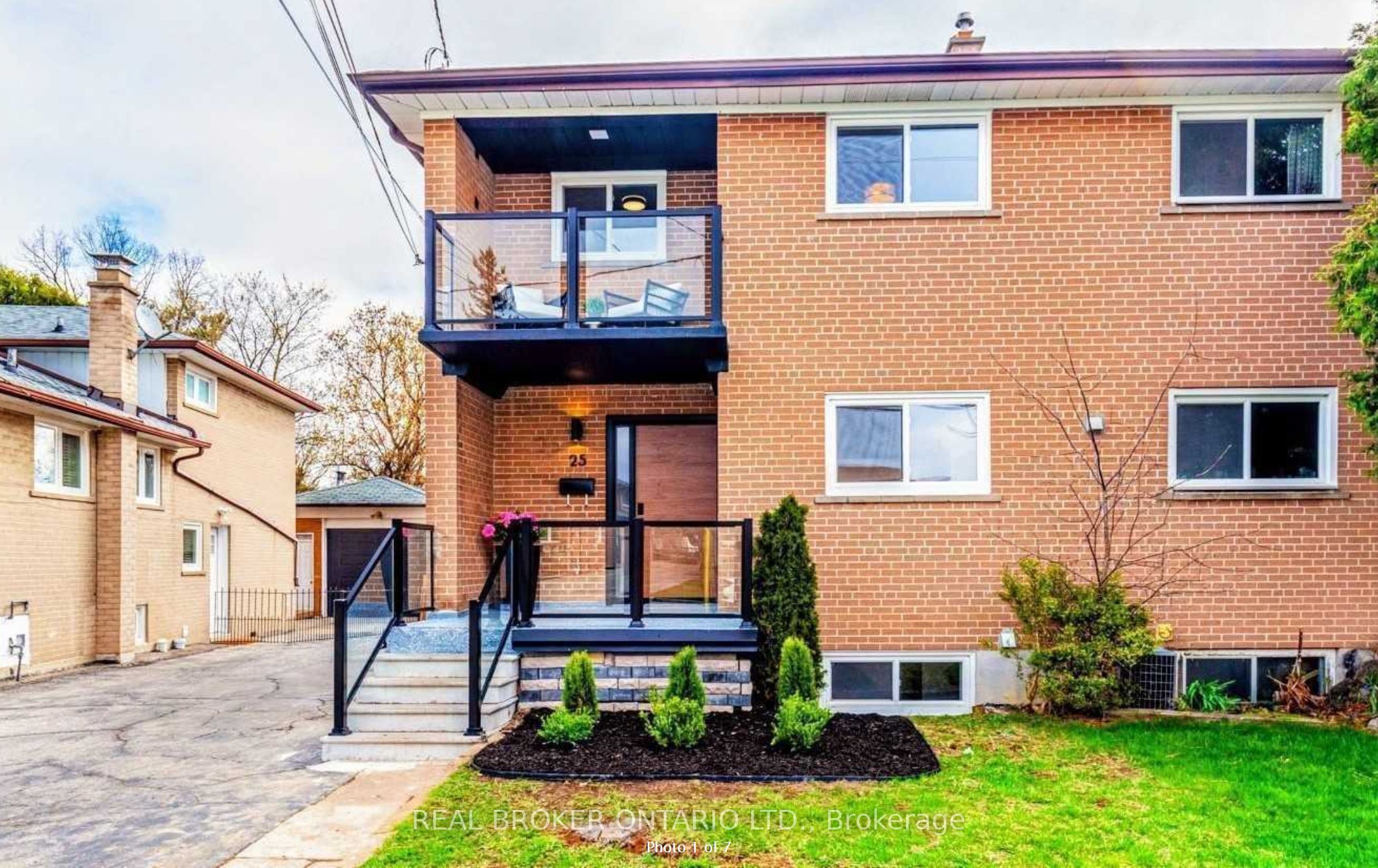 Lower-25 Newlin Crescent, Toronto, ON, M3L 1X5