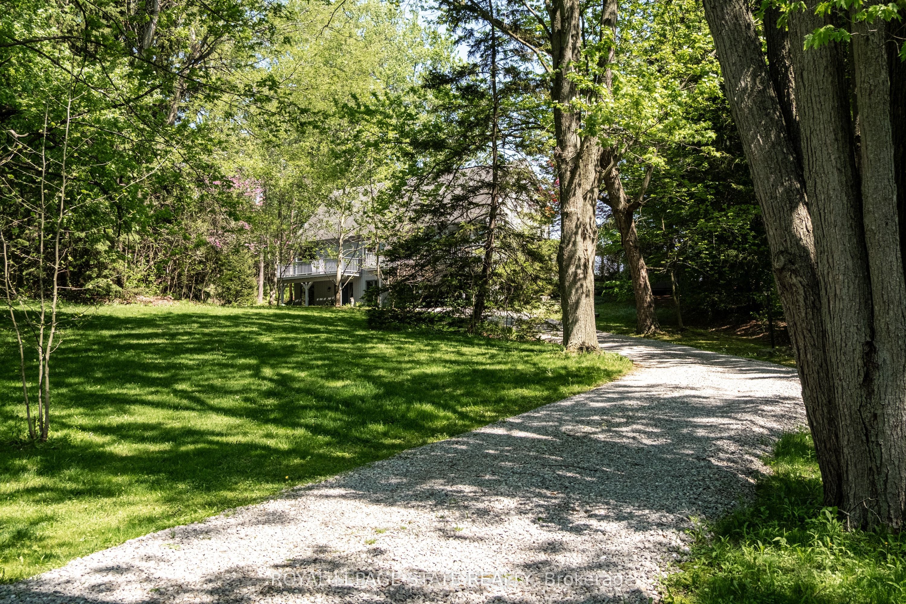 176 Weirs Lane, Hamilton, ON, L9H 5E1 photo 3