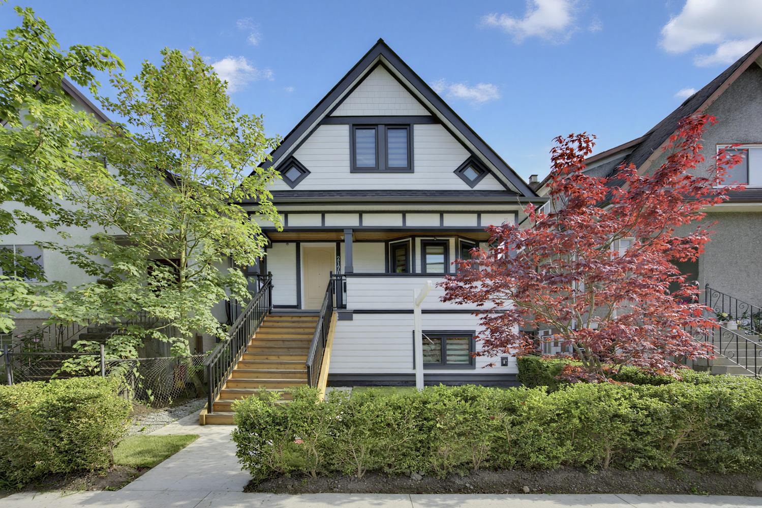 2170 Adanac Street, Vancouver, BC, V5L 3E7