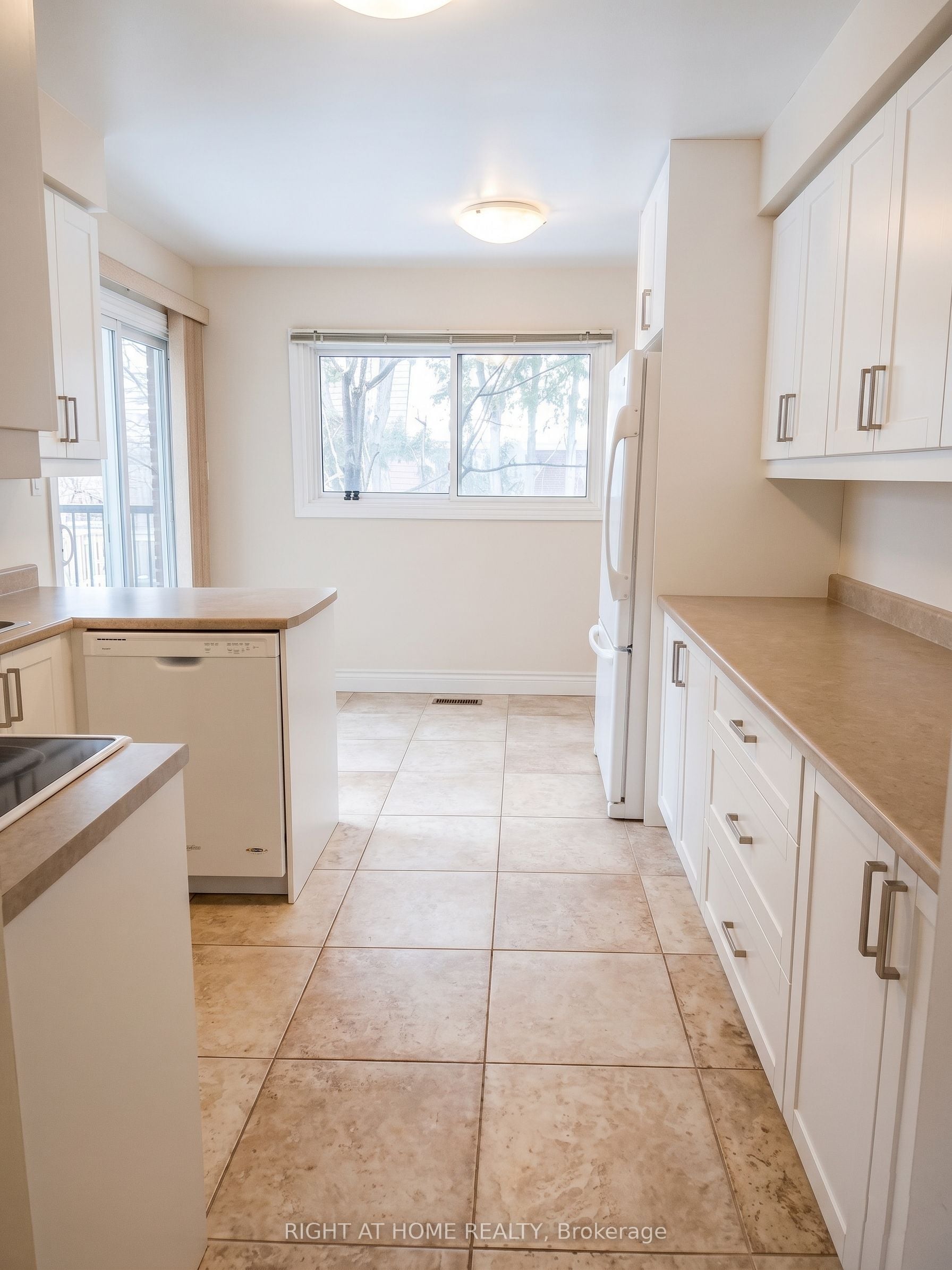 Additional image 4 of 505 London Road, Newmarket, ON, L3Y 6E4