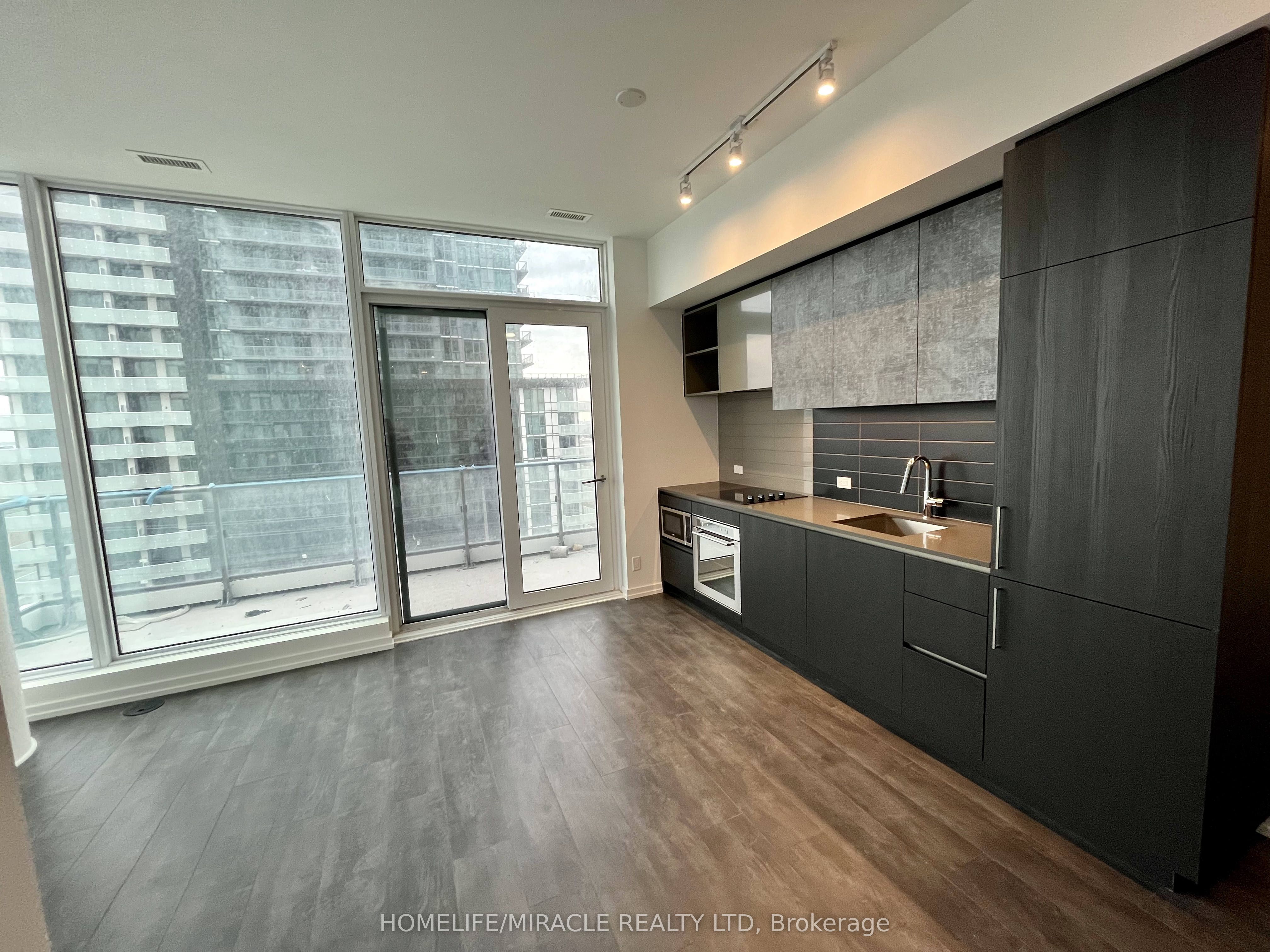 806-7890 Jane Street, Vaughan, ON, L4K 0K9 photo 3