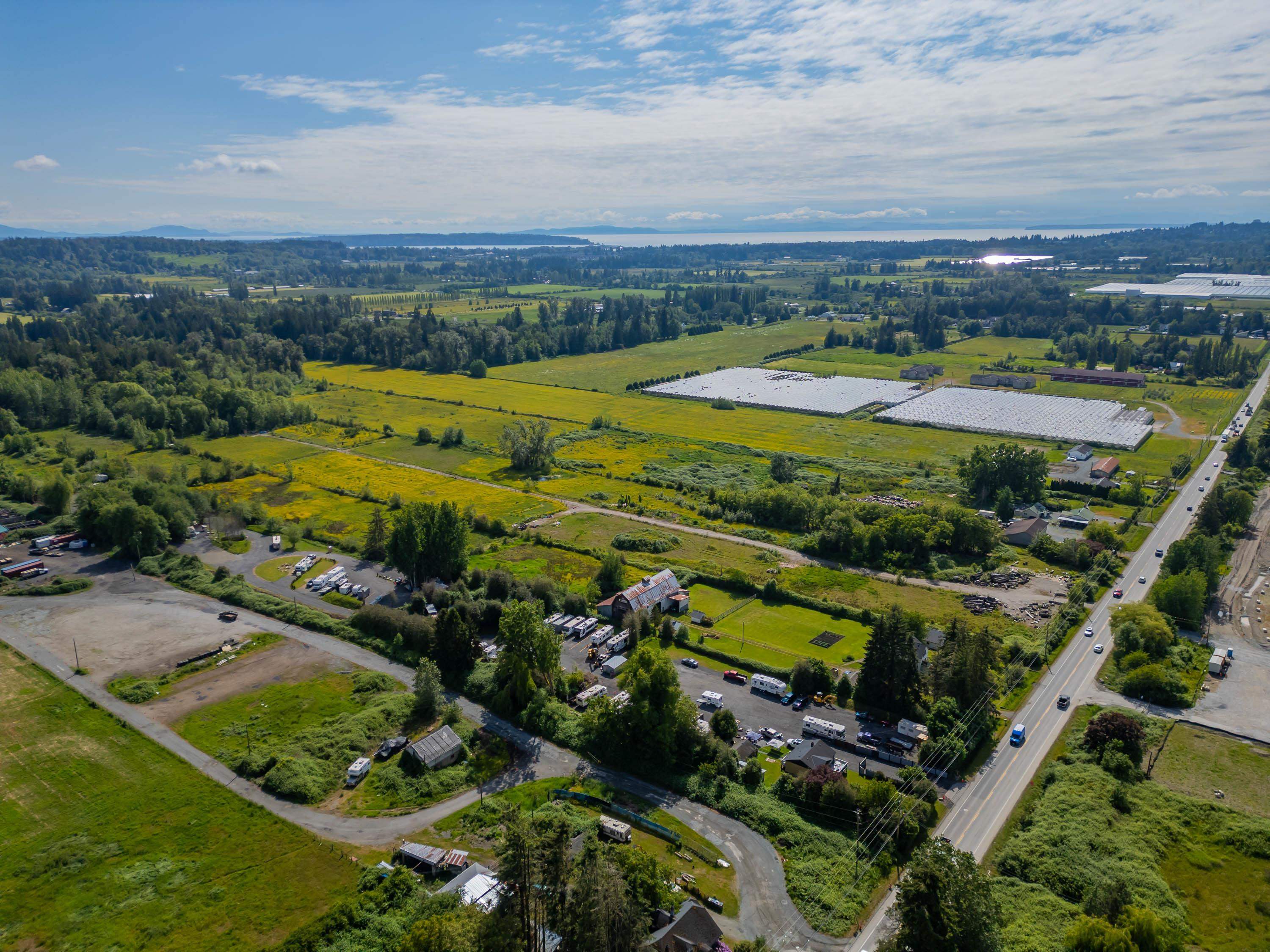Additional image 4 of 18952 16th Avenue, Surrey, BC, V3S 9V2