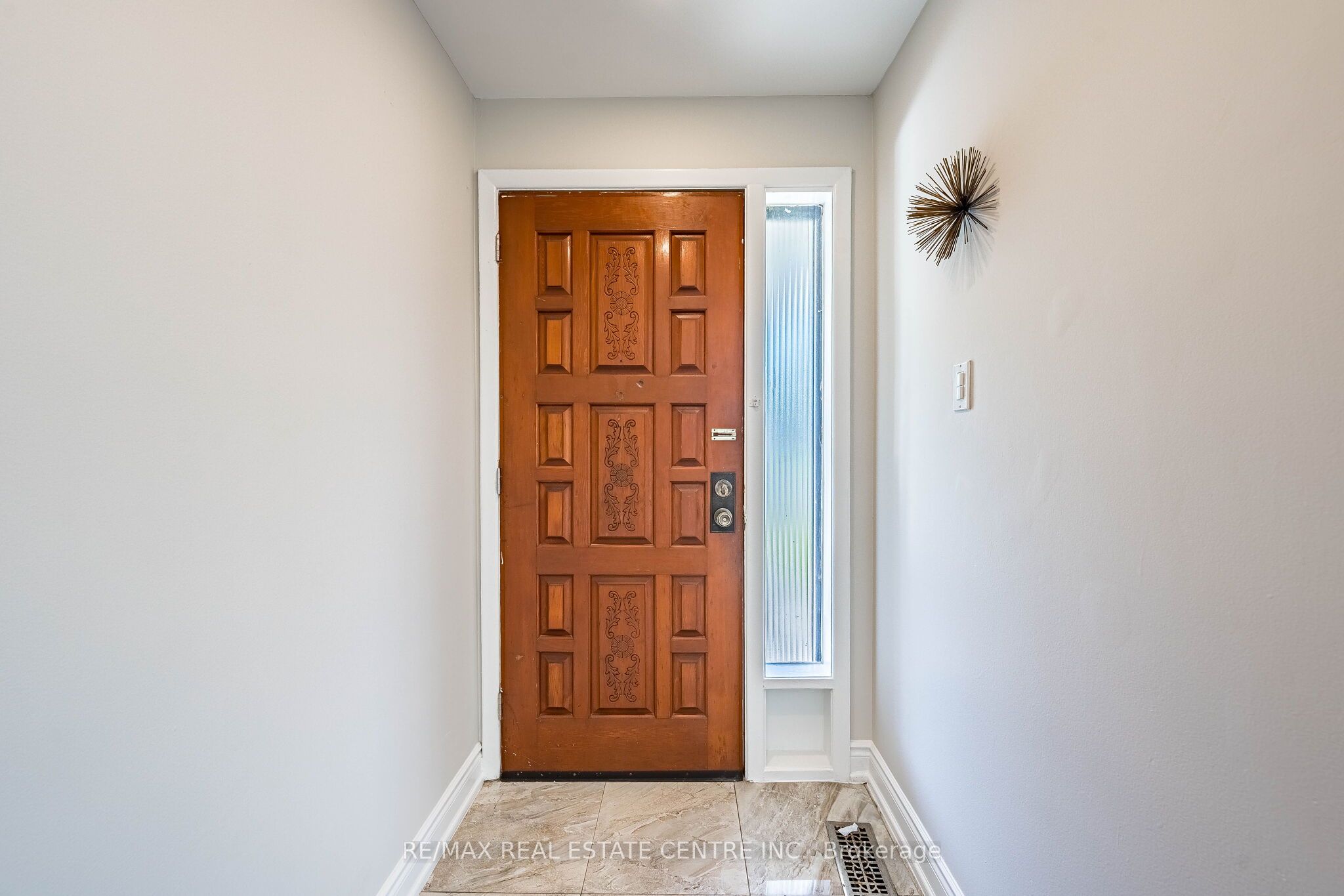 Additional image 6 of 2 Milner Road, Brampton, ON, L6W 3A5