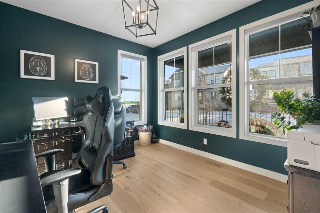 26 Bluerock Avenue SW, Calgary, AB, T2Y 0R6 photo 4