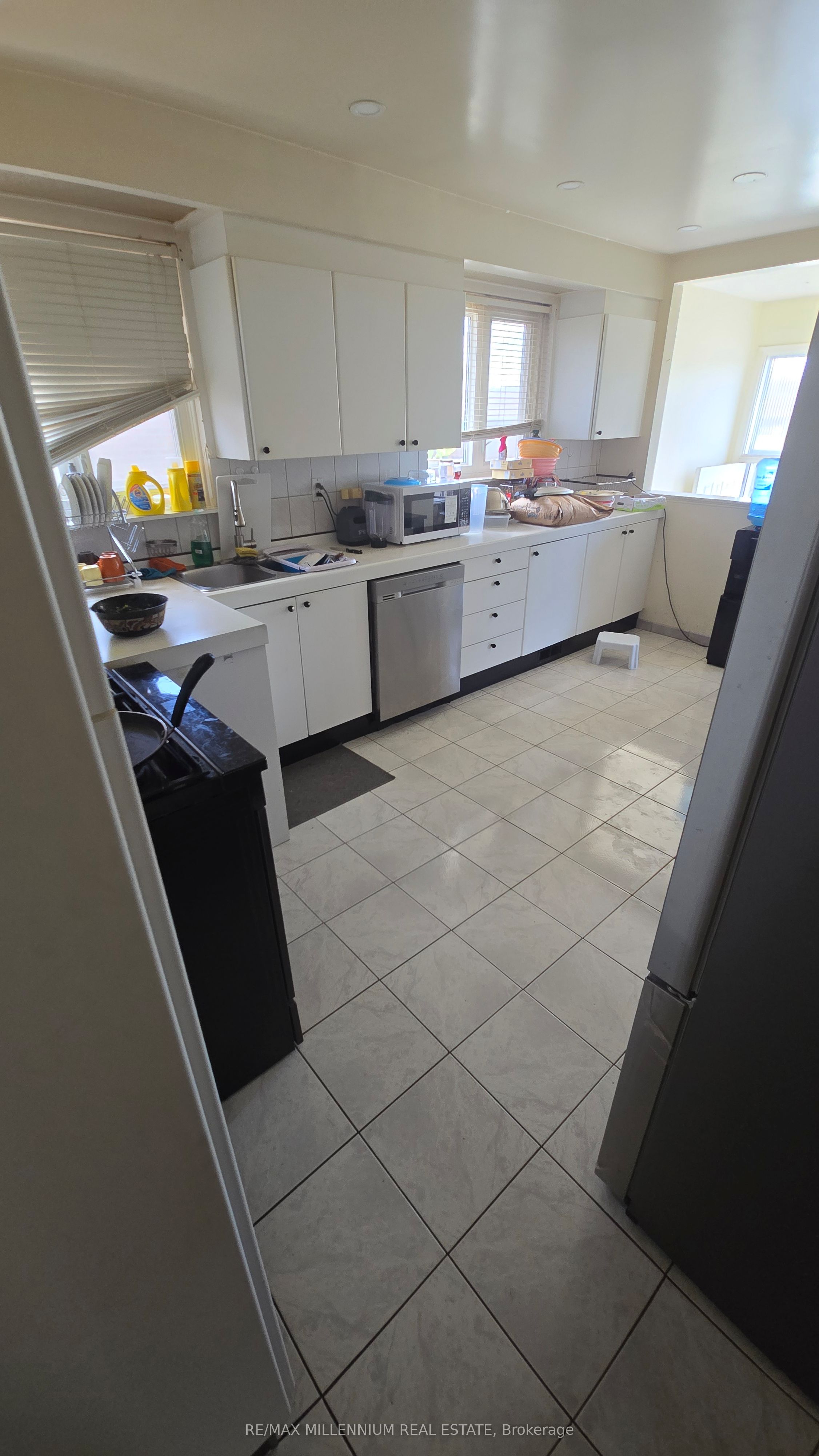 130 Ardwick Boulevard, Toronto, ON, M9M 1W2 photo 2