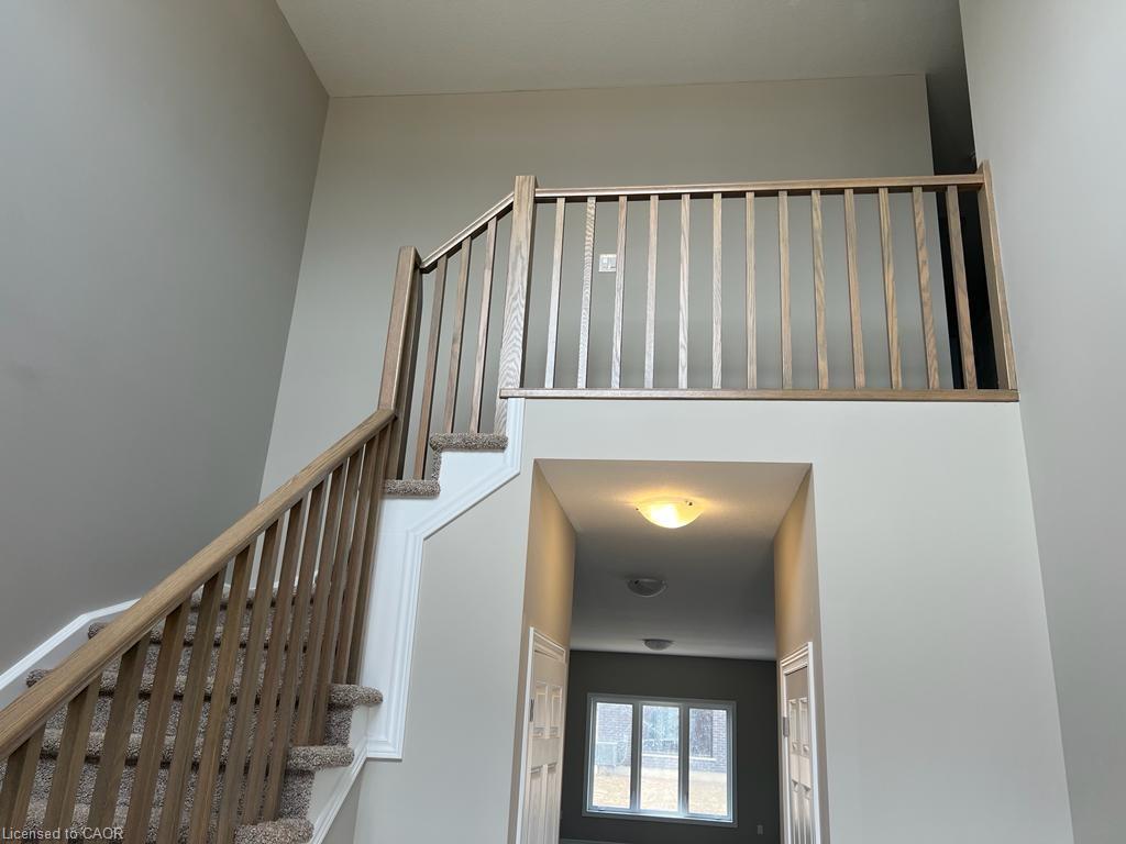 10 Sugar Trail, Kitchener, ON, N2R 0S5 photo 3
