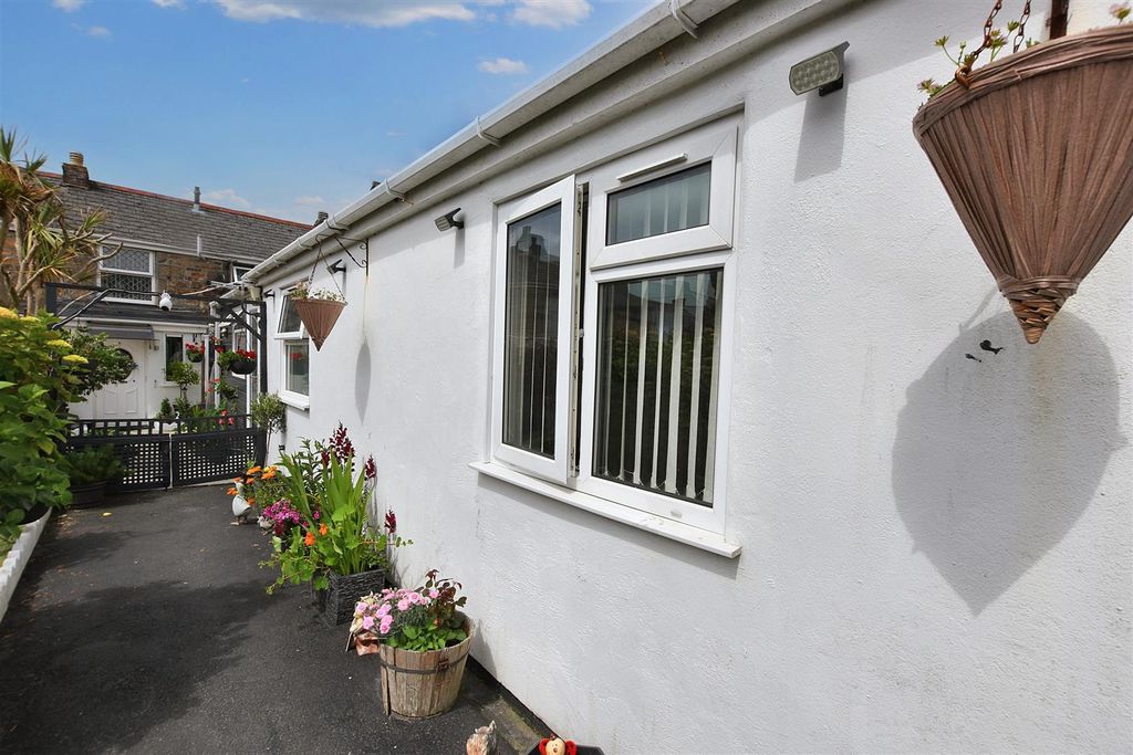 Additional image 32 of 3 bed end terrace house for saleNorth Street, Redruth TR15