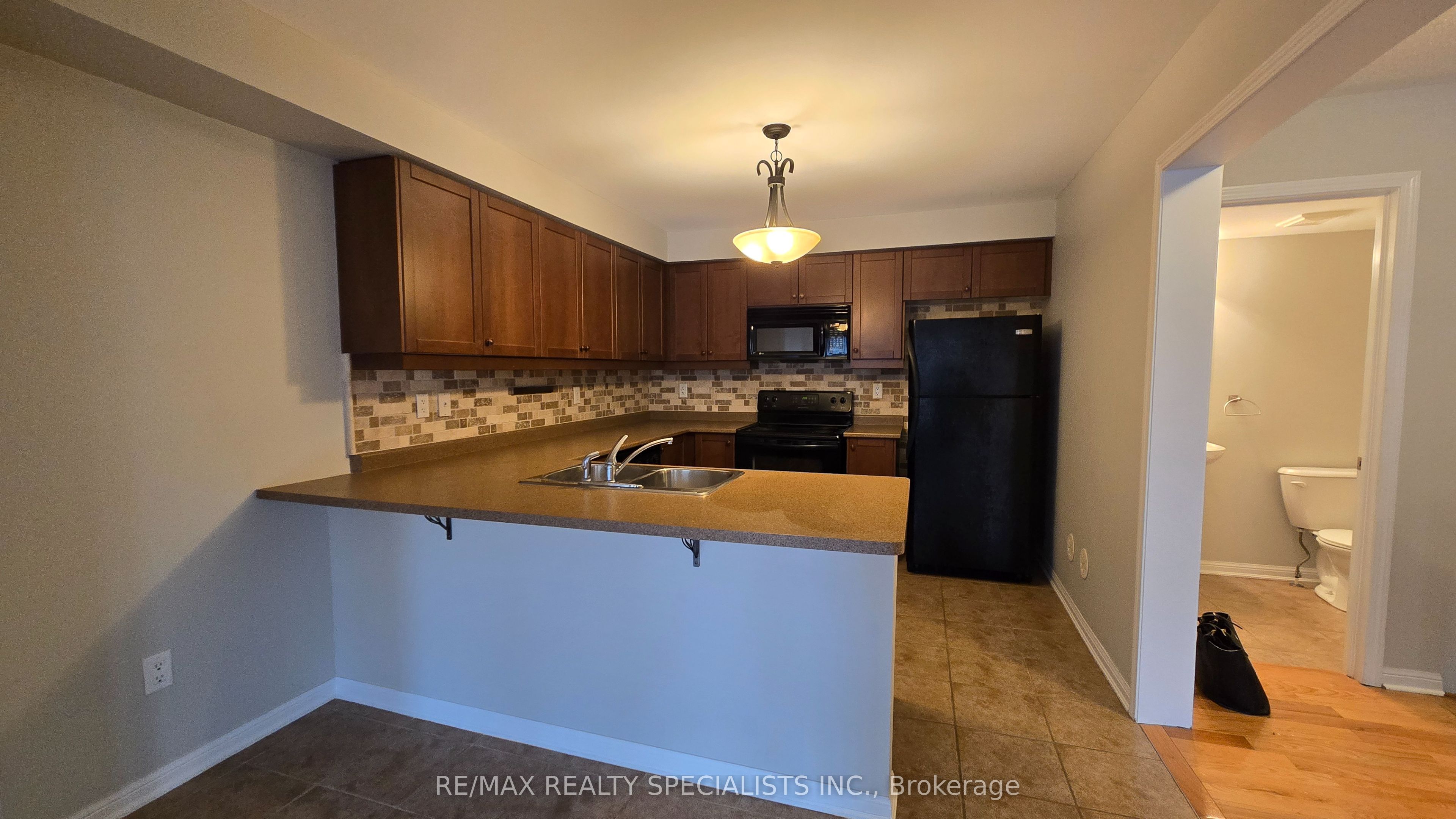 826 Fowles Court, Milton, ON, L9T 0Z6 photo 5
