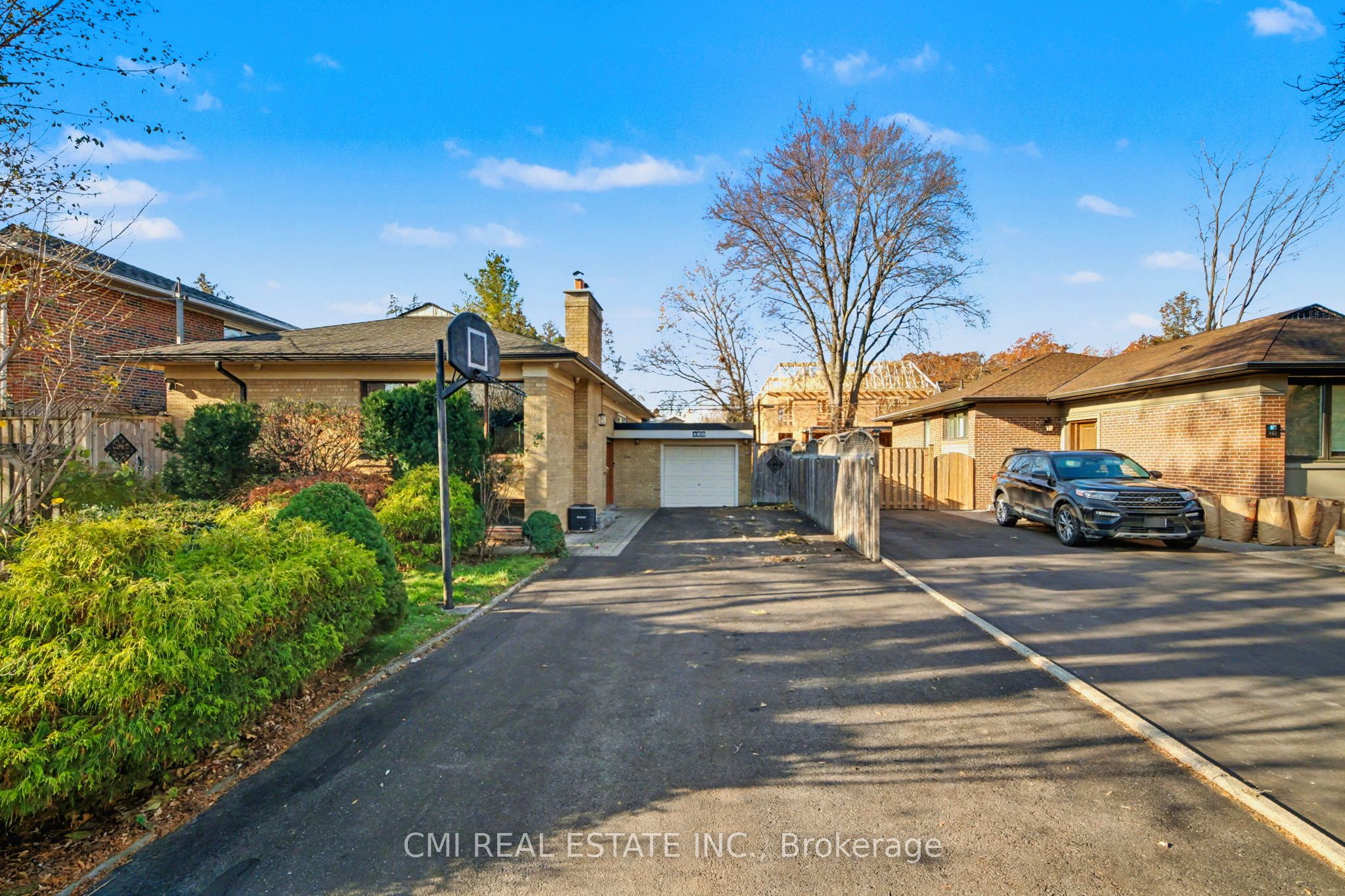 460 Martin Grove Road, Toronto, ON, M9B 4M4 photo 2