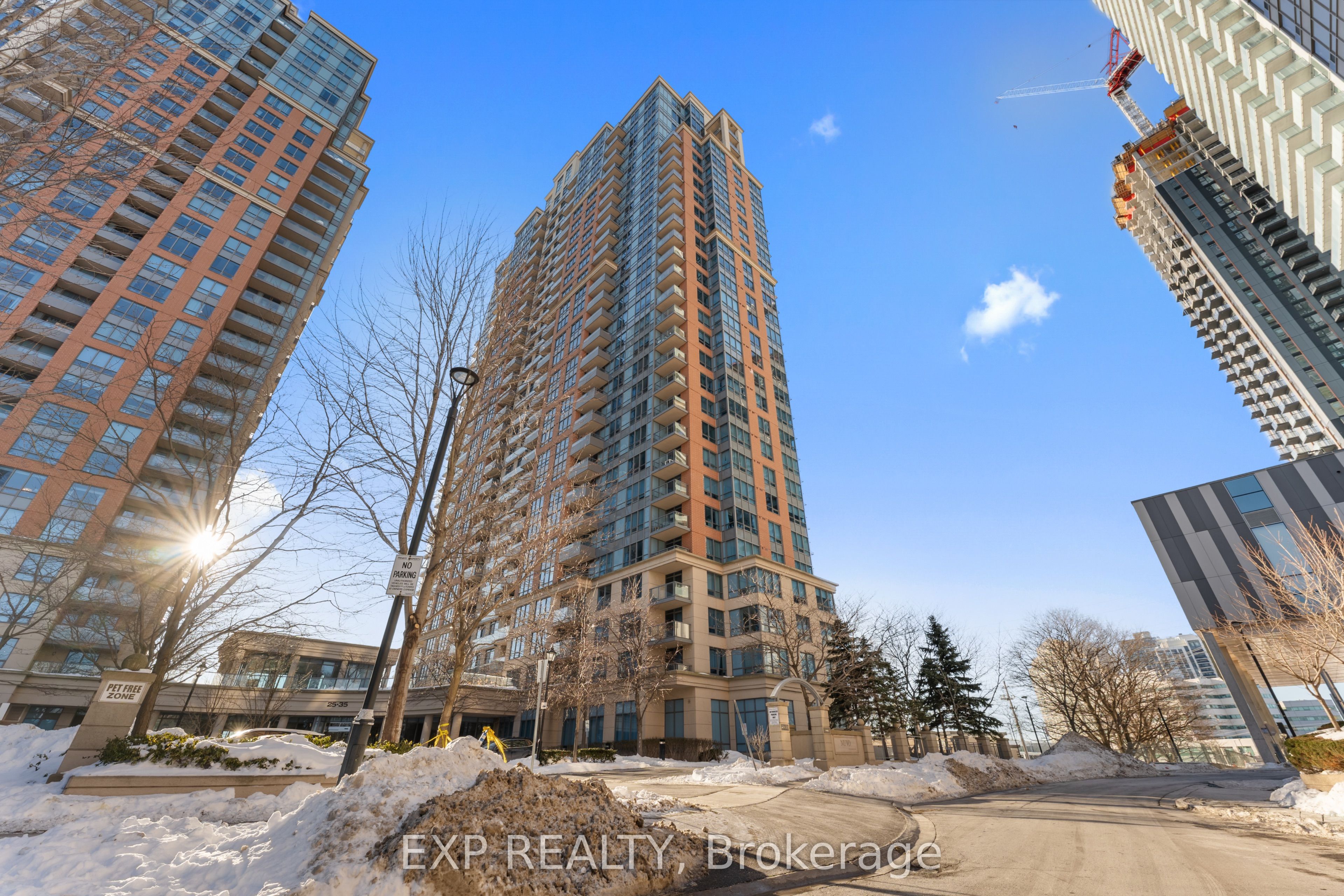 436-35 Viking Lane, Toronto, ON, M9B 0A2
