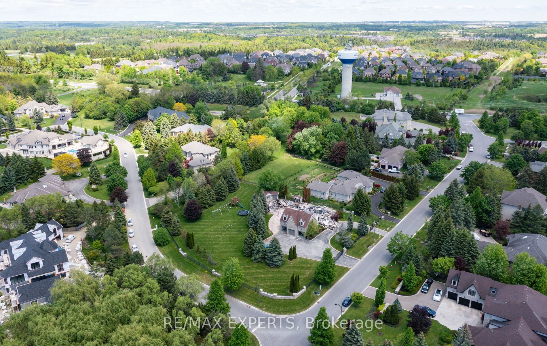 76 Forest Heights Boulevard, Vaughan, ON, L0J 1C0 photo 2