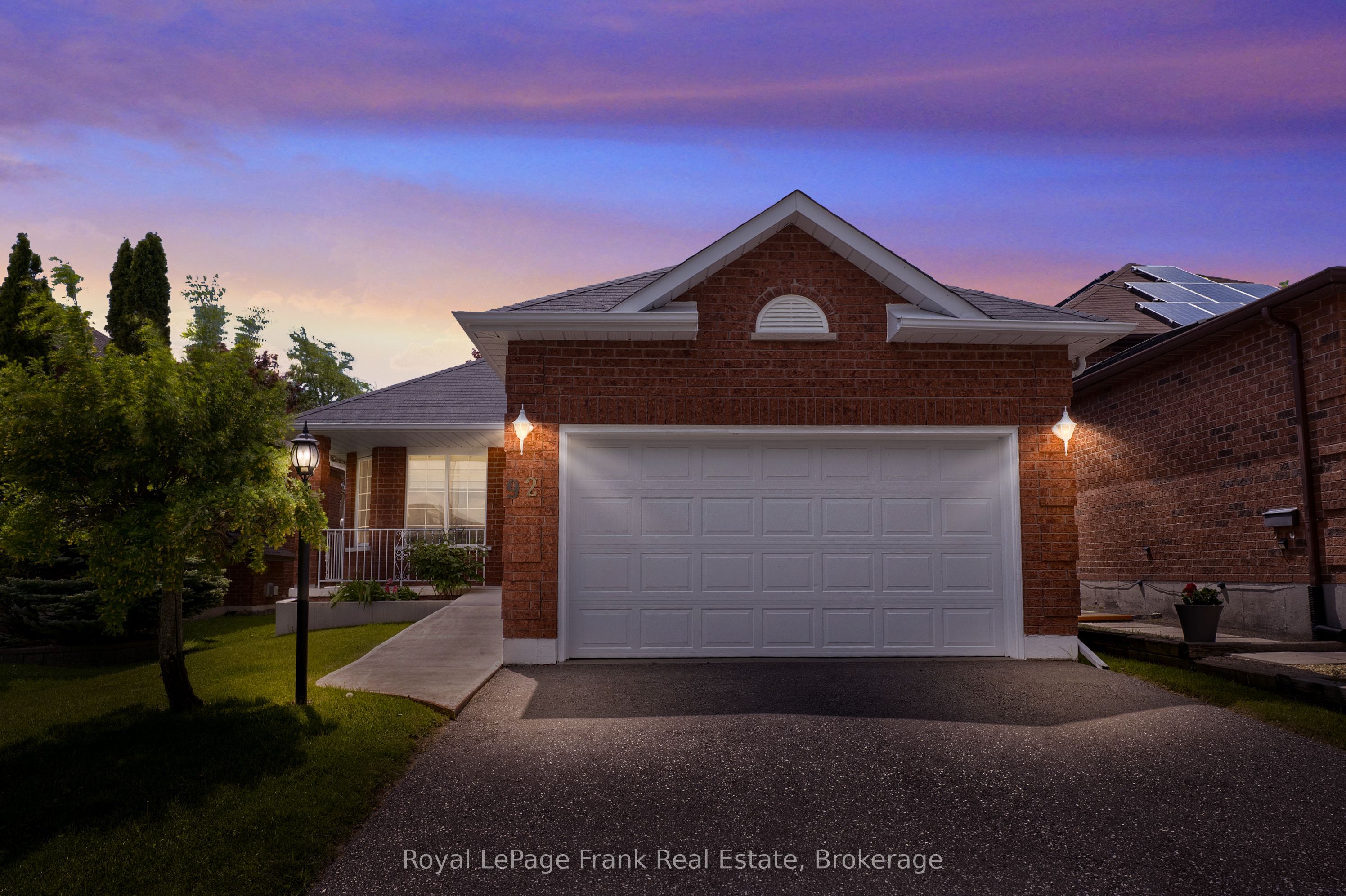 92 West Side Drive, Clarington, ON, L1C 4Y9