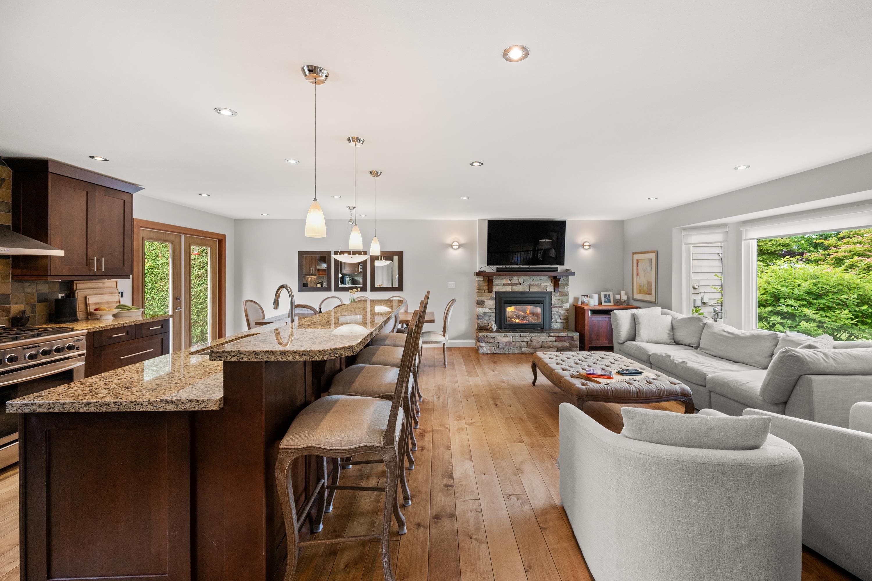 15464 Poplar Street, Surrey, BC, V4A 5H8 photo 5