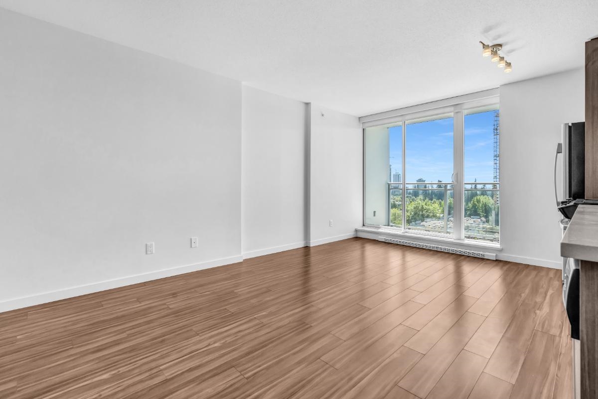 Additional image 3 of 11XX-13325 102a Avenue, Surrey, BC, V3T 0J5