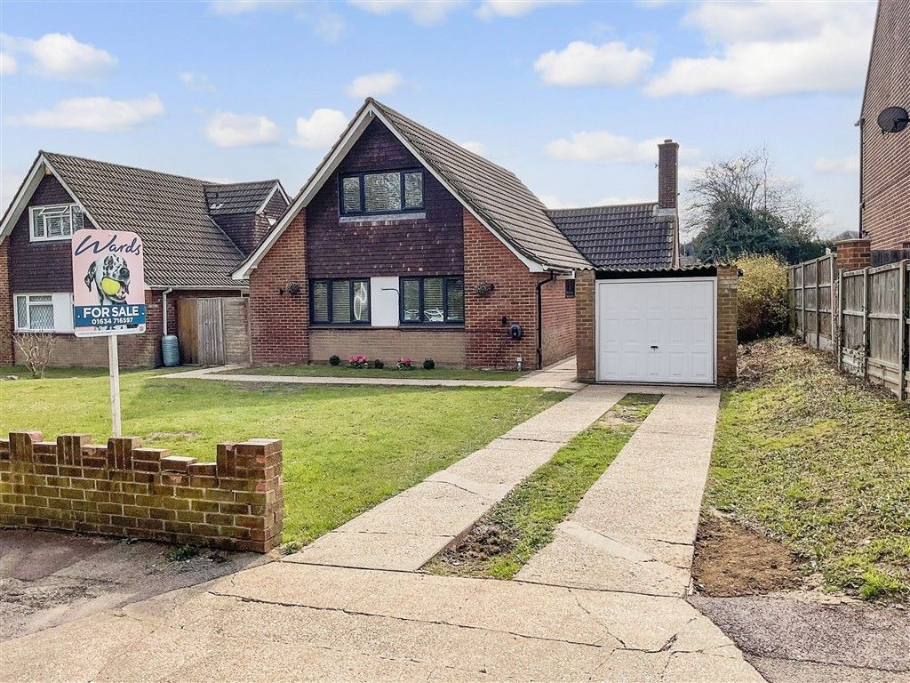 4 bed detached house for saleMillfordhope Road, Strood, Rochester, Kent ME2
