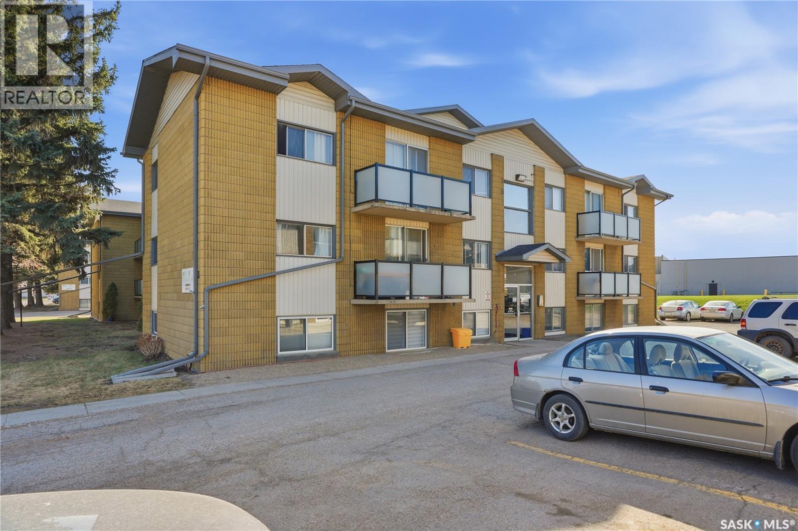 93-3 Columbia Drive, Saskatoon, SK, S7K1E3 photo 2