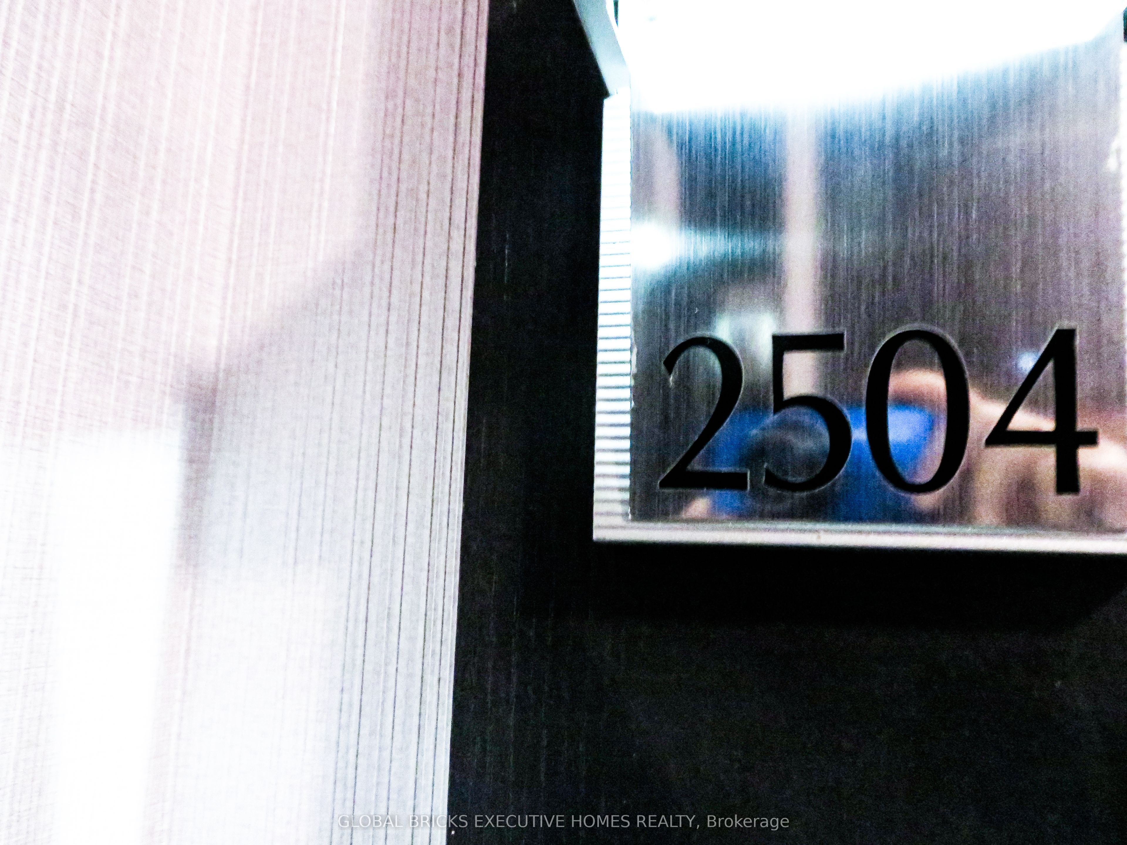 Additional image 3 of 2504-80 Absolute Avenue, Mississauga, ON, L4Z 0A2