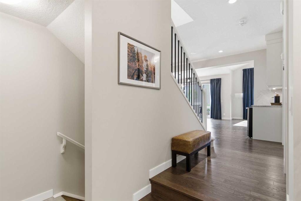 134 Cranbrook Circle SE, Calgary, AB, T3M 2L9 photo 5