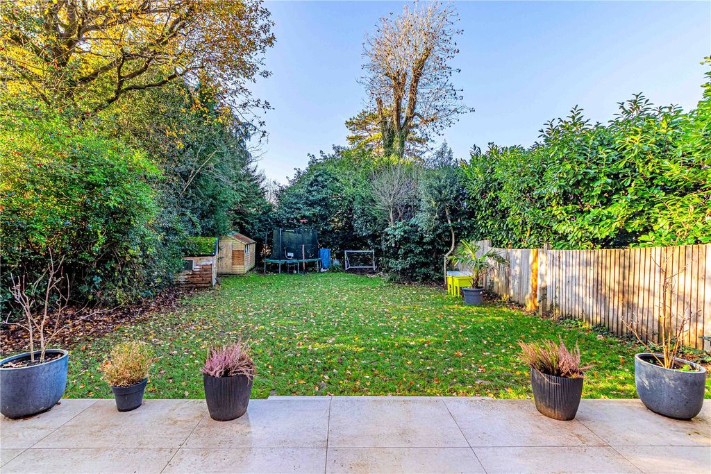 Additional image 21 of 5 bed detached house for saleThe Avenue, Radlett, Hertfordshire WD7