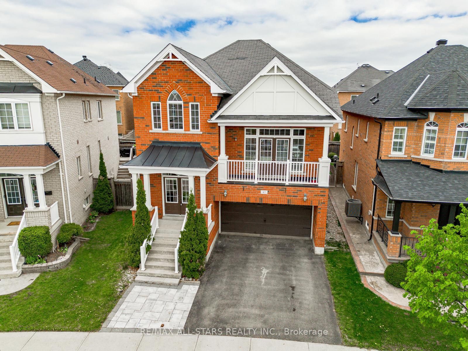 43 Horsedreamer Lane, Whitchurch-stouffville, ON, L4A 0G6