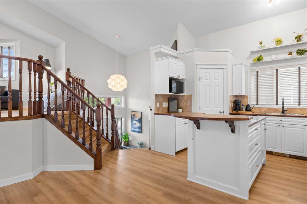 Additional image 5 of 179 Silver Springs Way NW, Airdrie, AB, T4B 2Y3