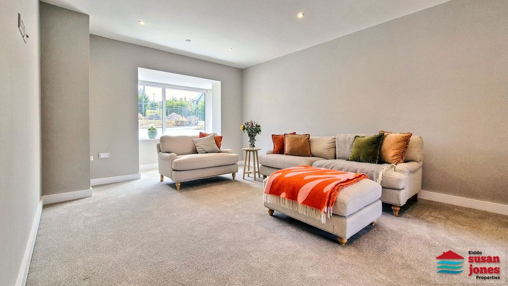 Additional image 6 of 3 bed detached house for salePenrallt, Pwllheli LL53
