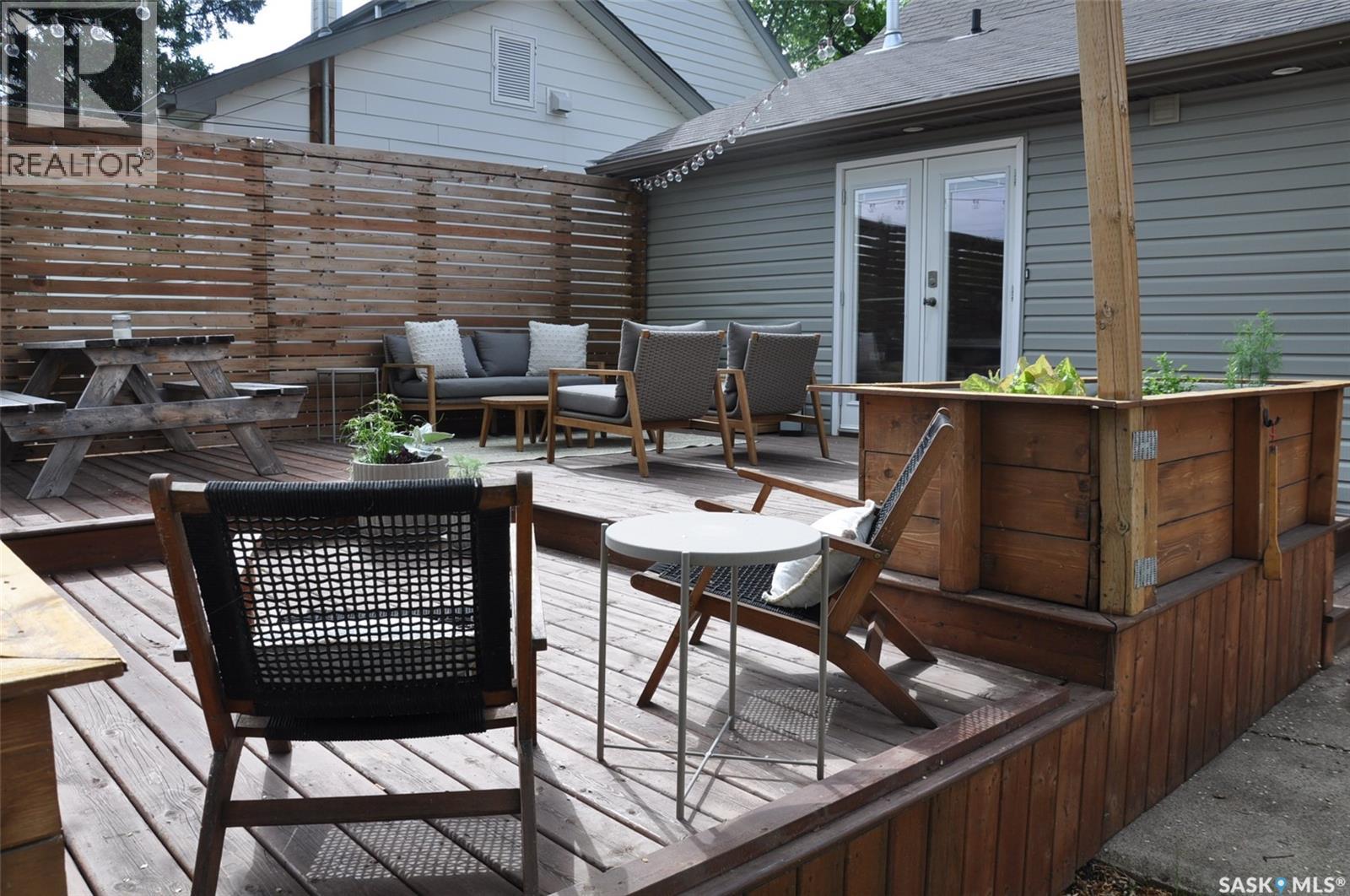 725 9th Street E, Saskatoon, SK, S7H0M6 photo 4