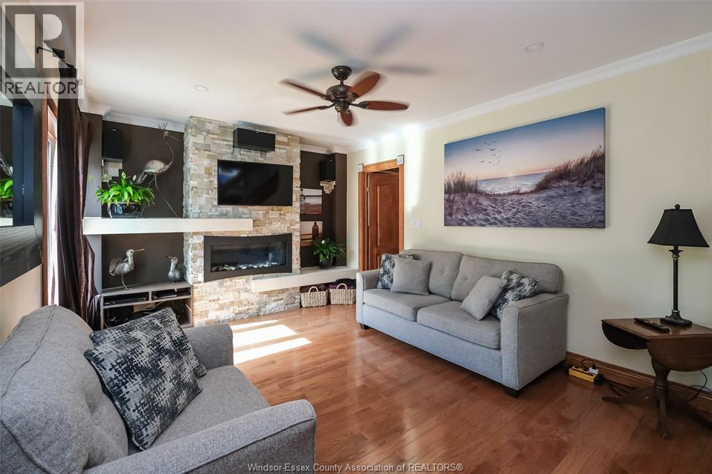 458 John M , Windsor, ON, N8P1C2 photo 5