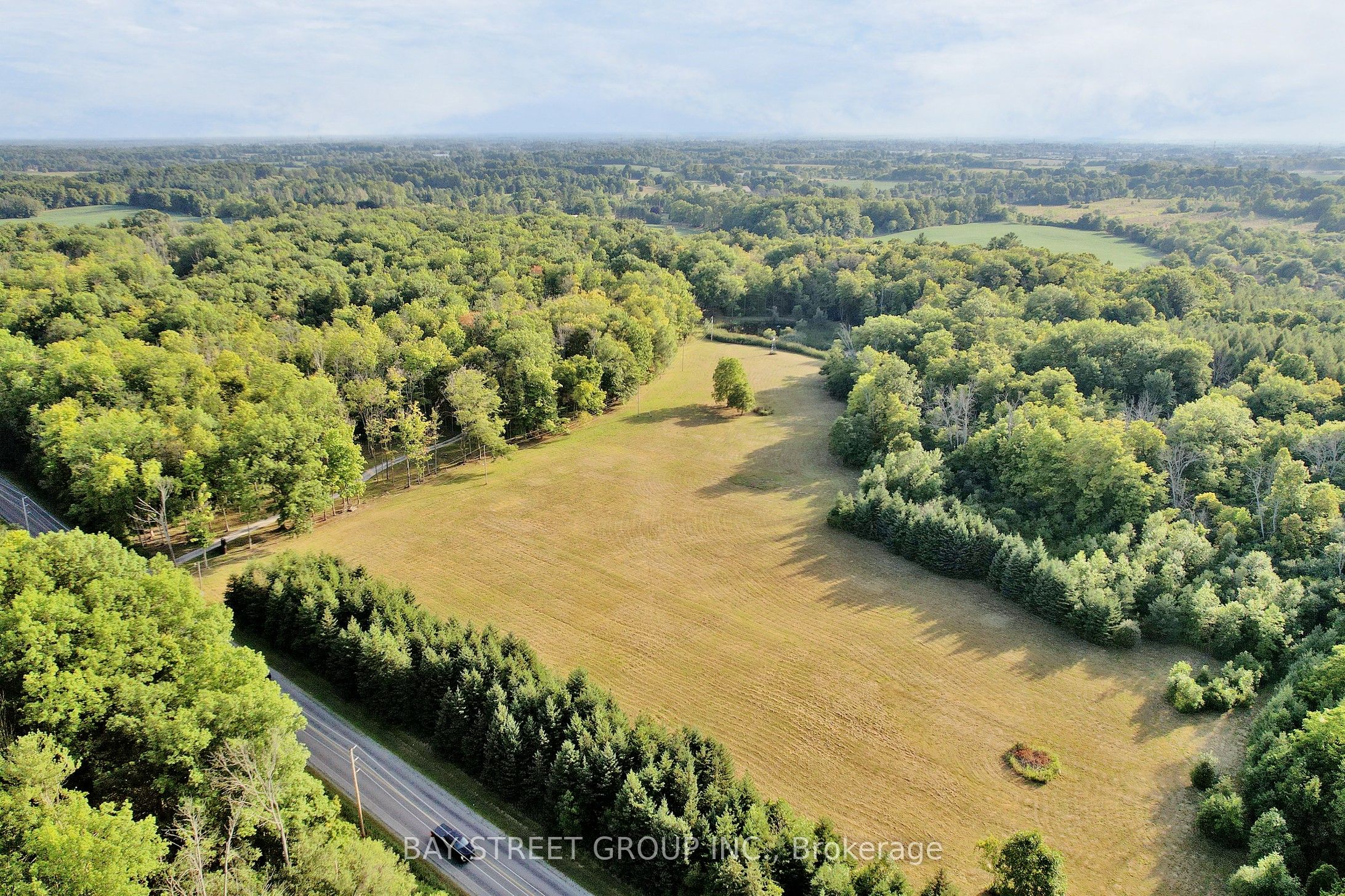 902 Shaver Road, Hamilton, ON, L9G 3K9 photo 2