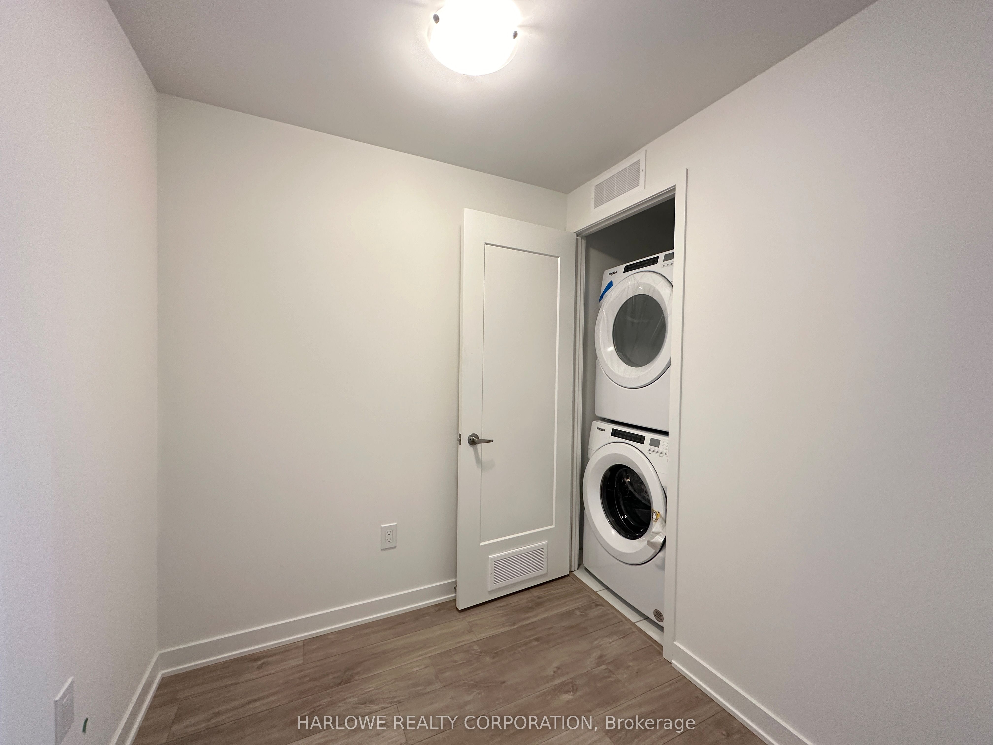 Additional image 5 of 1652 W-135 Lower Sherbourne Street, Toronto, ON, M5A 1Y4