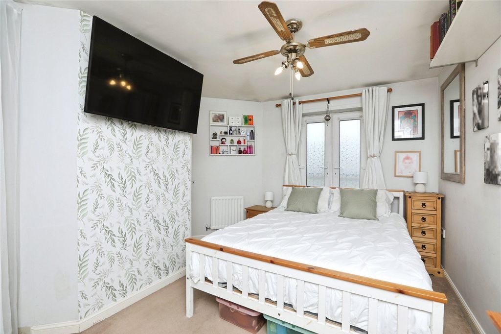 Additional image 8 of 2 bed flat for saleBeech House, Nettle Way, Minster On Sea, Sheerness ME12