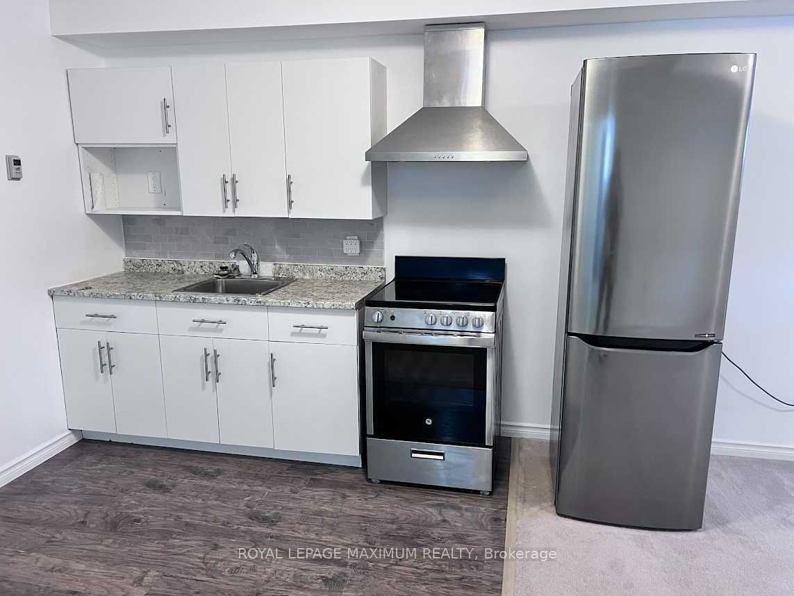 Bsmt-82 Ambler N/a, Barrie, ON, L4M 7A6 photo 3