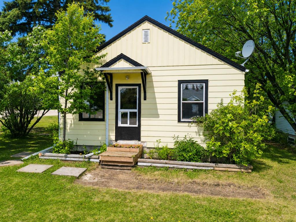 4732 52 Street, Sylvan Lake, AB, T4S 1G5