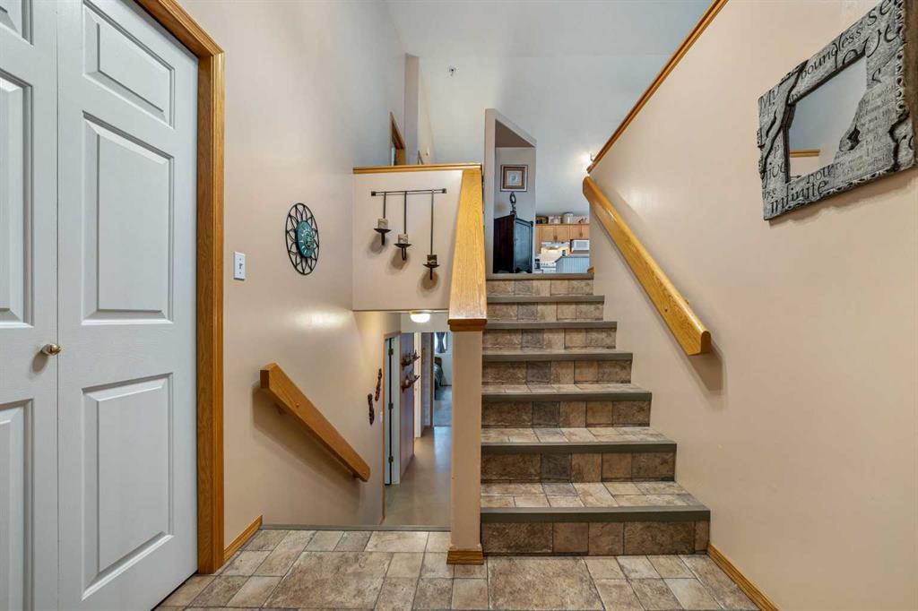 781 Red Crow Boulevard W, Lethbridge, AB, T1K 7M4 photo 4