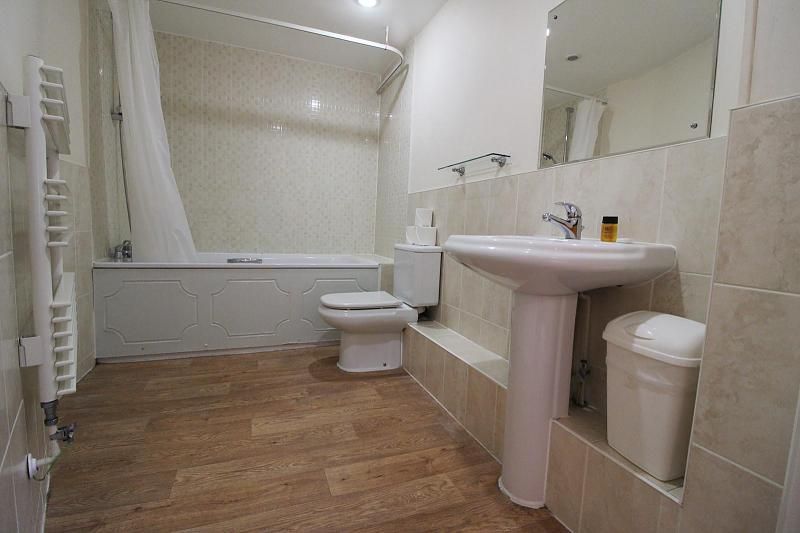 Additional image 6 of 2 bed flat for saleKings Road, Reading RG1