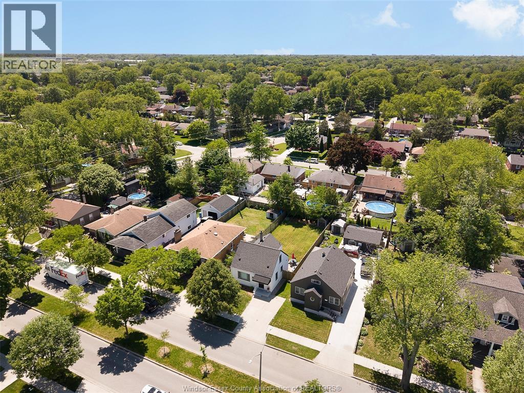 1071 Fairview Boulevard, Windsor, ON, N8S3E6 photo 3