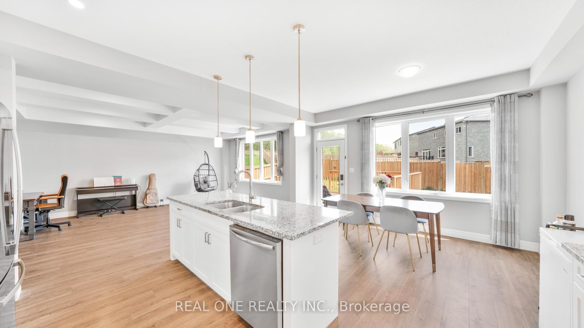 Additional image 5 of 164 Mountain Holly Court, Waterloo, ON, N2V 0E1