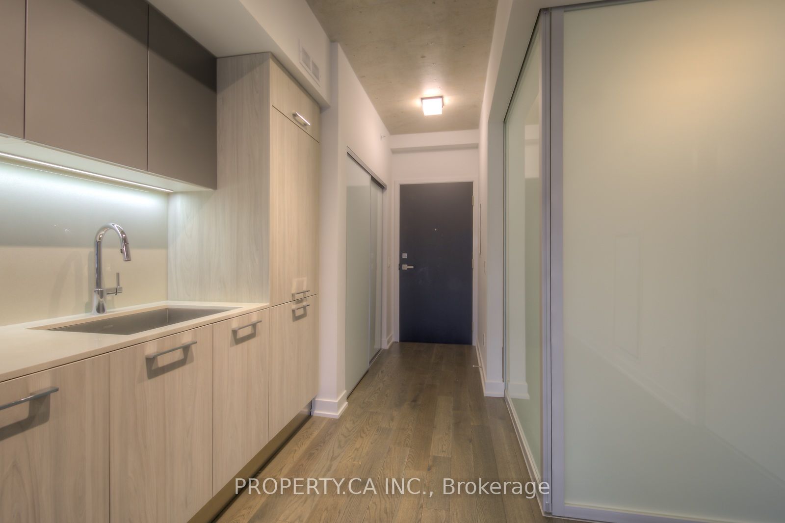 406-665 Kingston Road, Toronto, ON, M4E 1R6 photo 2