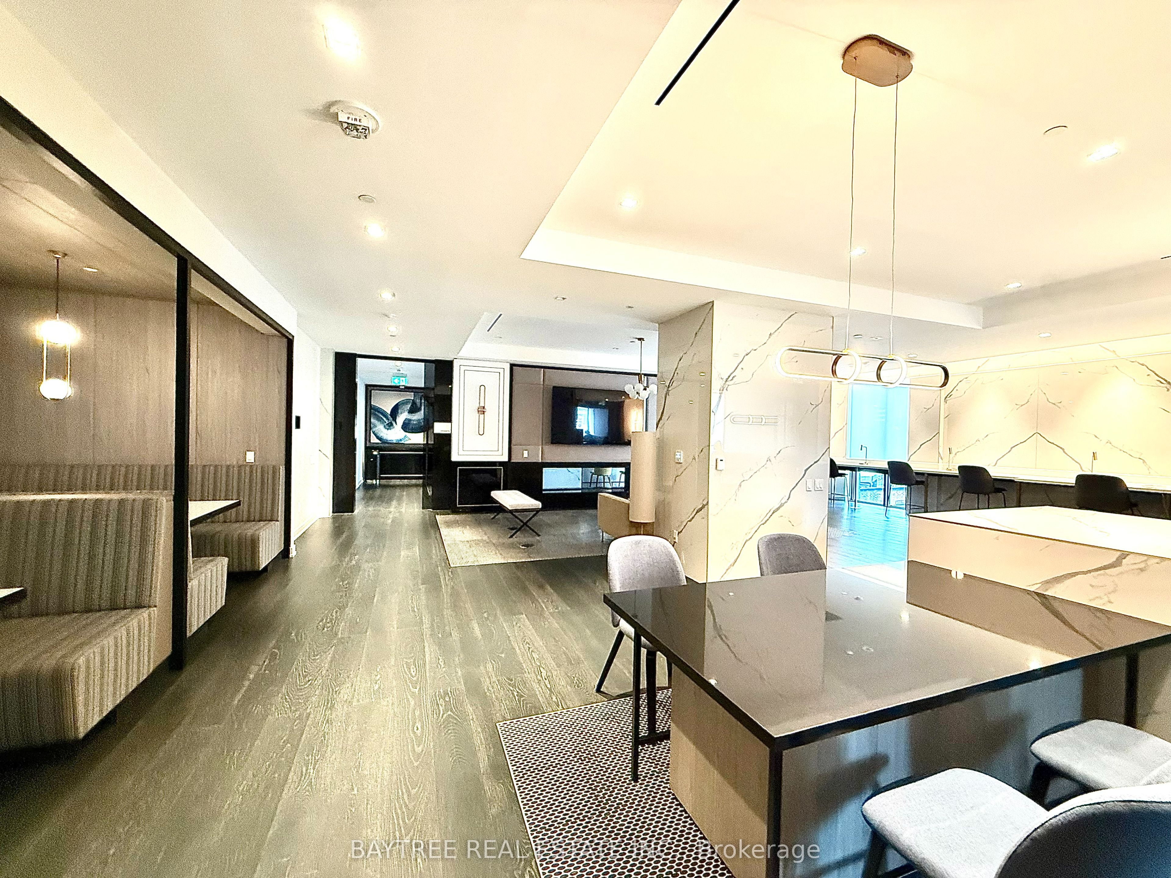 8 wellesley st Unit 1502 Street, Toronto, ON, M4Y 0J5