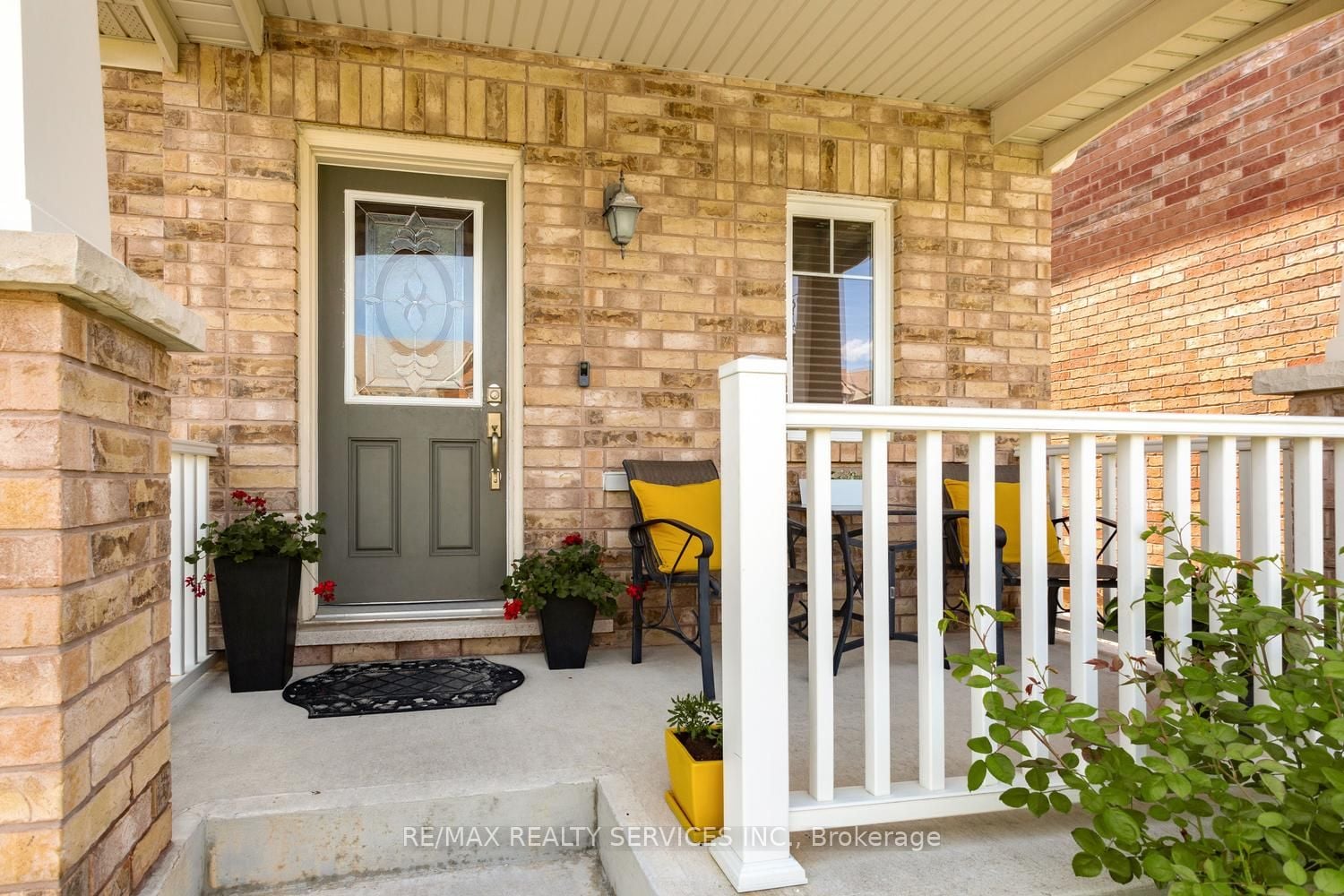 164 Mcdougall Cross, Milton, ON, L9T 0P7 photo 3