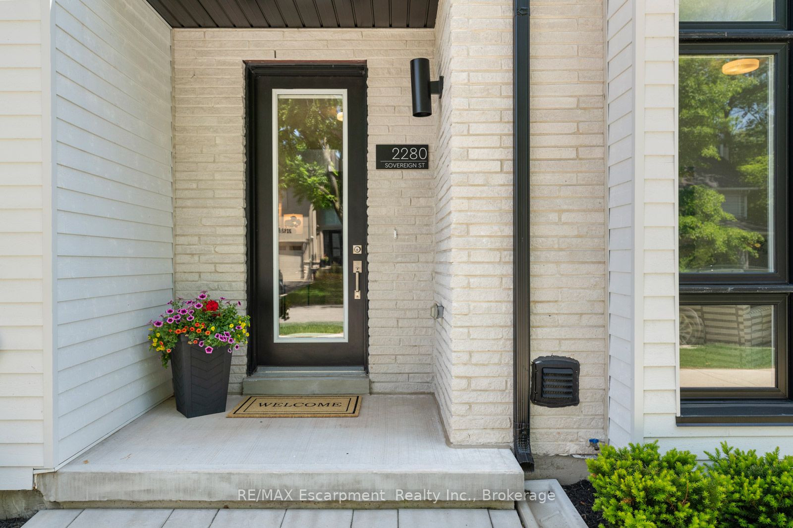 Additional image 4 of 2280 Sovereign Street, Oakville, ON, L6L 0H9
