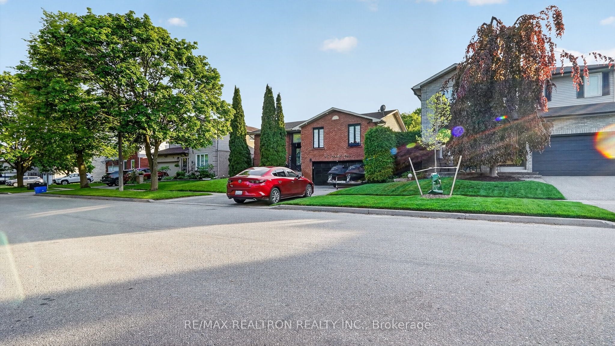 57 Foxhunt Trail, Clarington, ON, L1E 1E4 photo 2