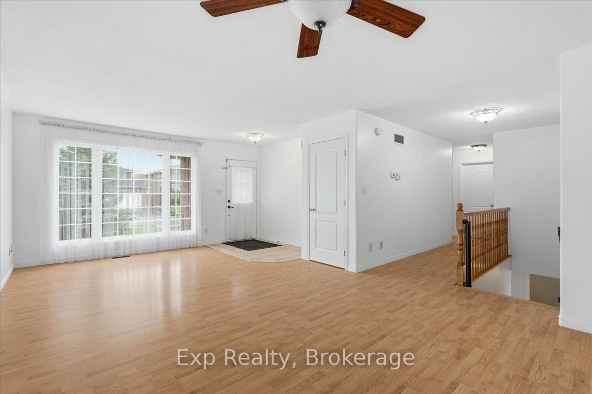 17 Spruce Gardens, Belleville, ON, K8N 5W3 photo 5