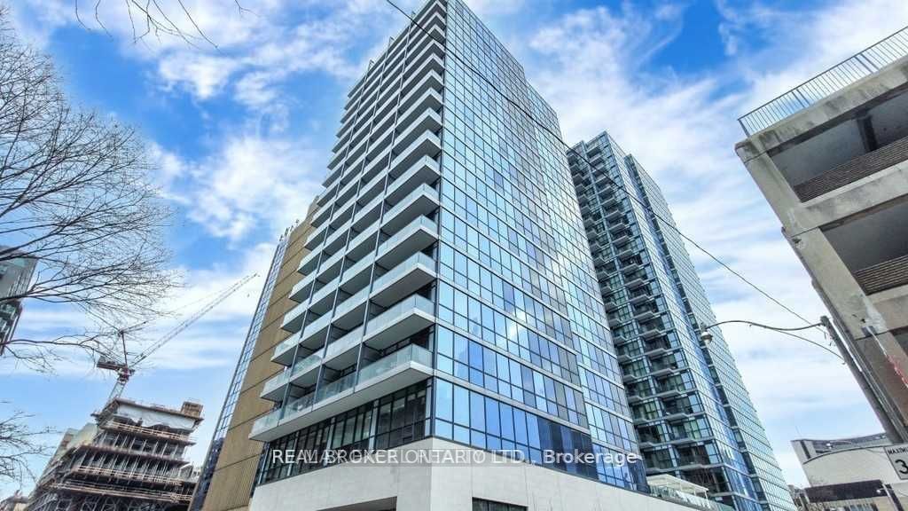 2502-210 Simcoe Street, Toronto, ON, M5T 2W5