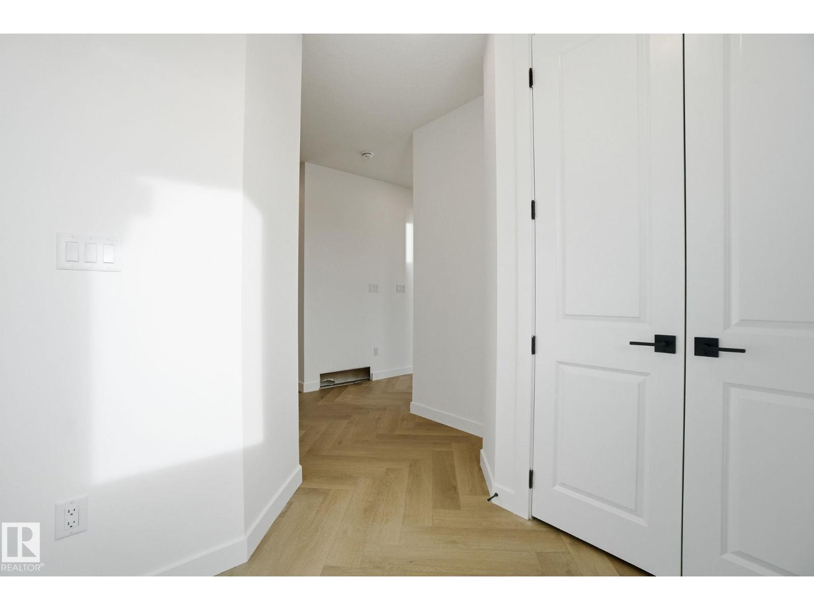 17107 3 Street NW, Edmonton, AB, T5Y4G8 photo 5