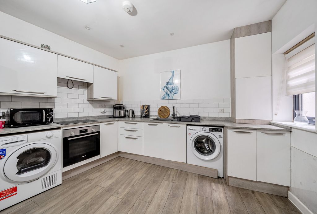 Additional image 5 of 1 bed flat for saleThe Island, Midsomer Norton, Radstock, Somerset BA3