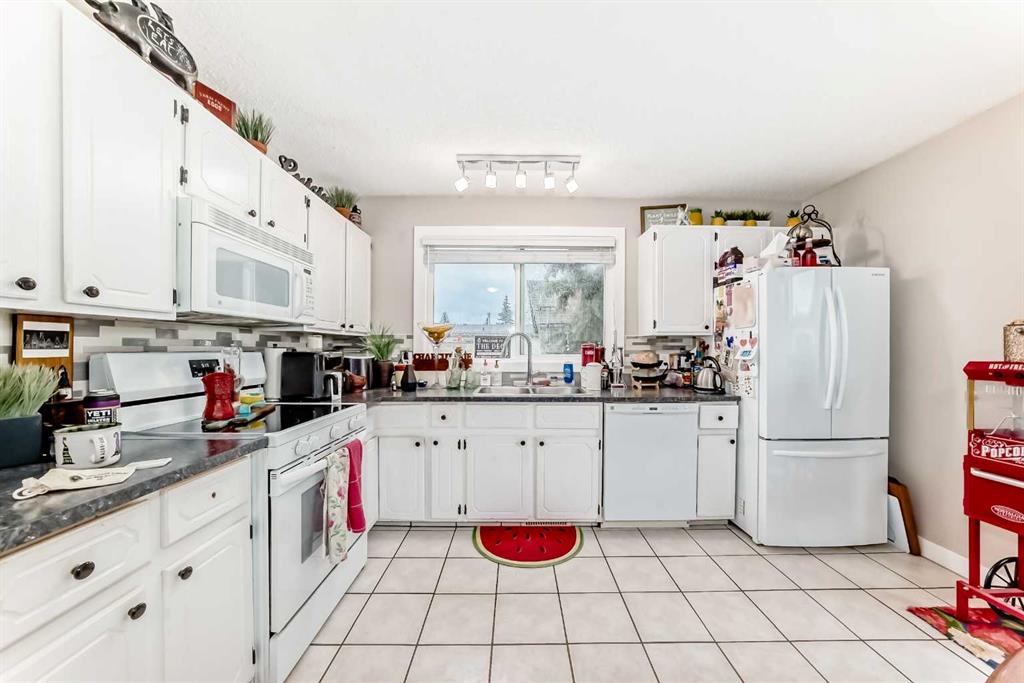 20 Deermont Way SE, Calgary, AB, T2J5P3 photo 3