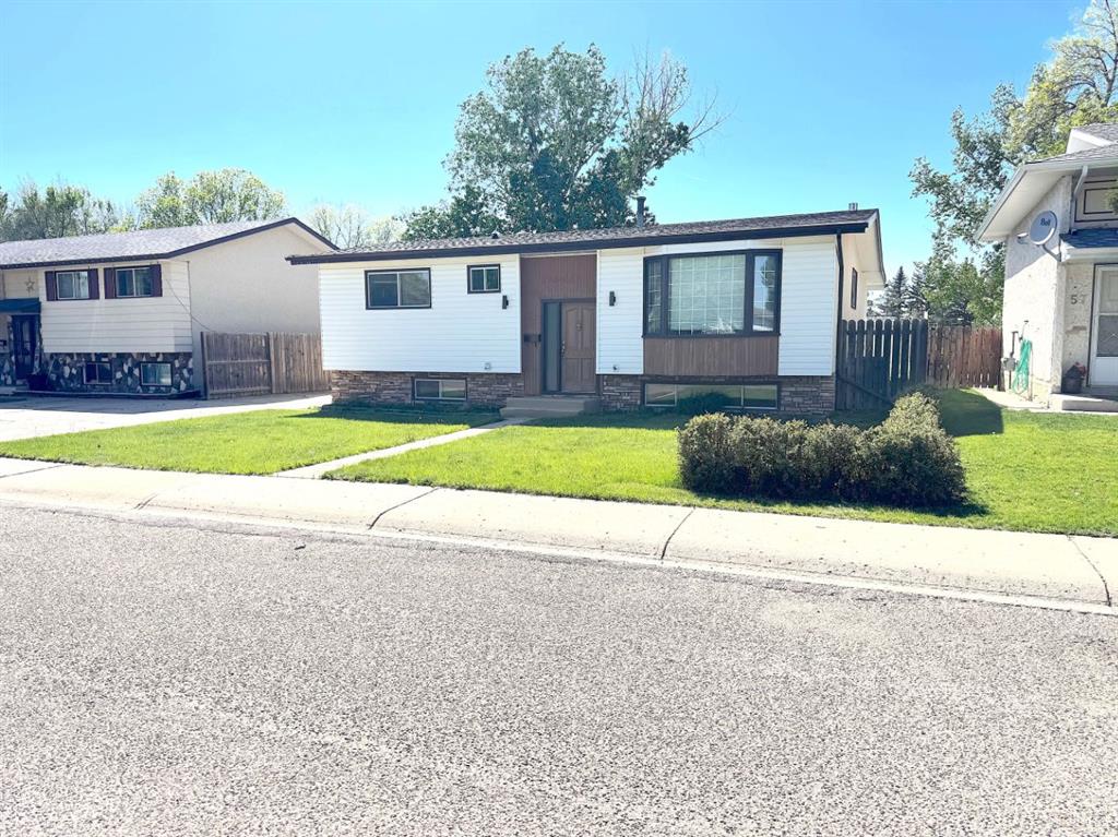 53 Collins Crescent SE, Medicine Hat, AB, T1B 1T7